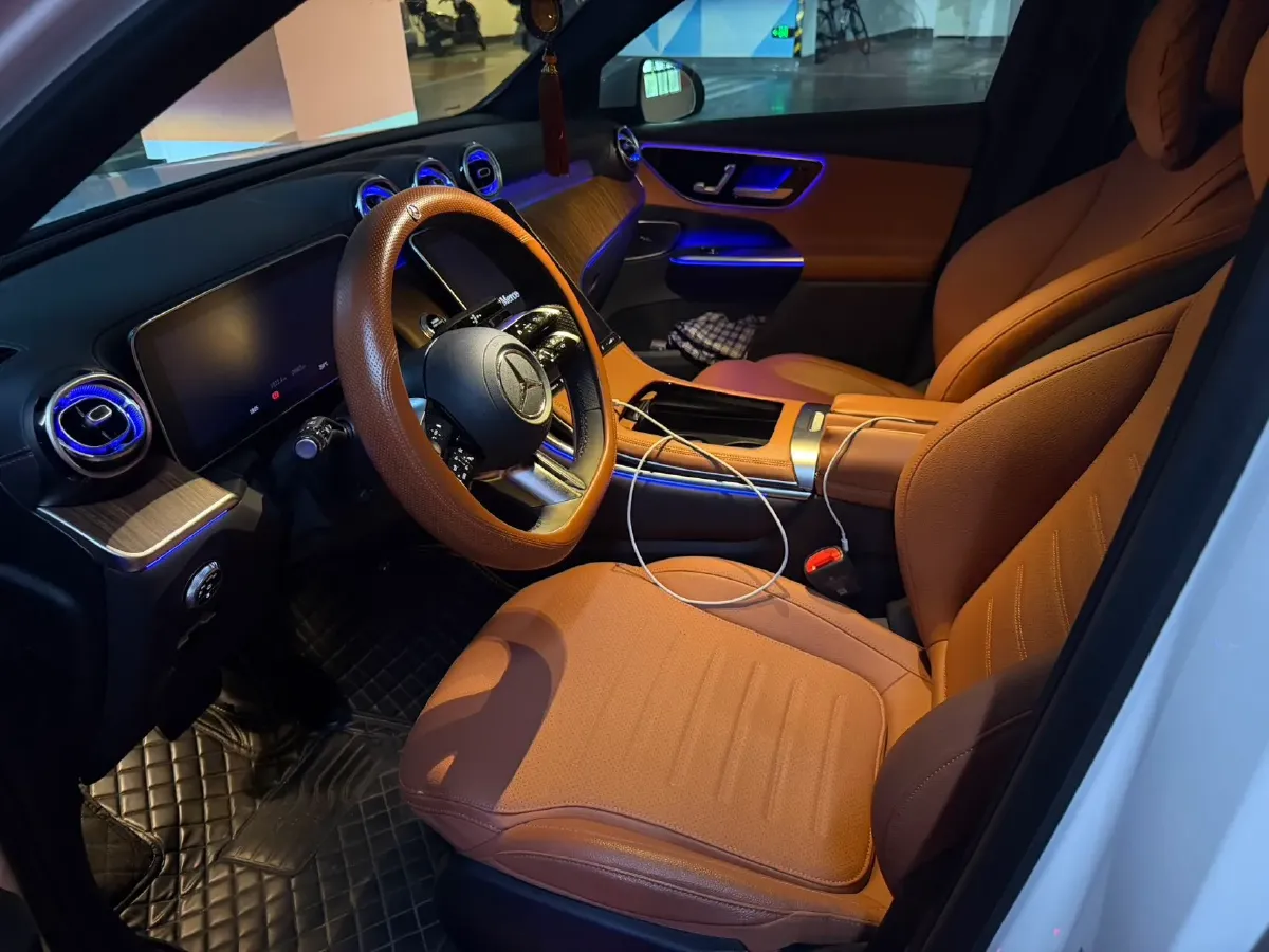 2024 Mercedes-Benz GLC Class 2.0T 258HP L4 9AT,autocango,china used car exporter,china ev exporter,chinese used car exporter,chinese used ev exporter