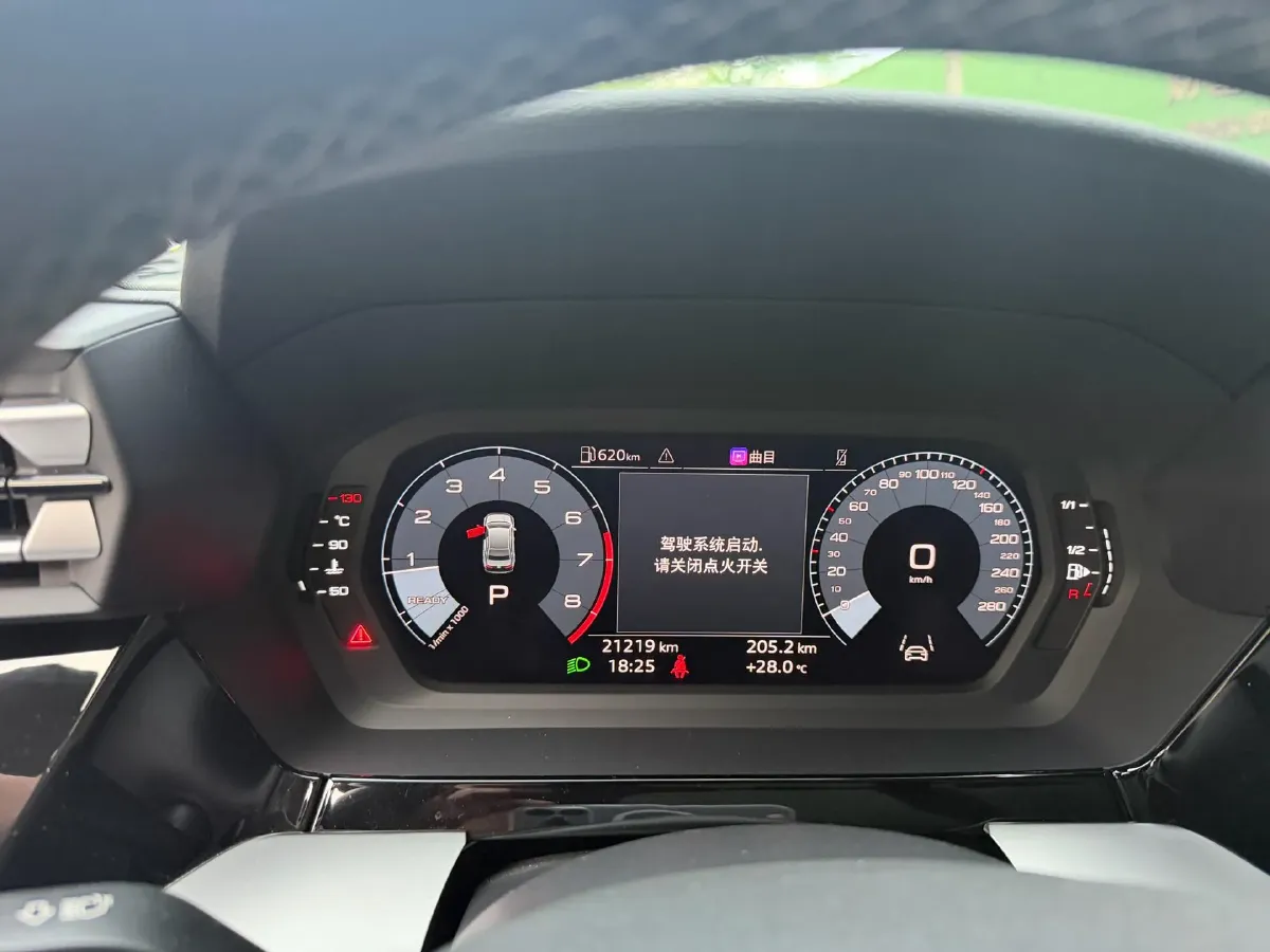 2025 Audi A3 1.5T 160HP L4 7DCT,autocango,china used car exporter,china ev exporter,chinese used car exporter,chinese used ev exporter
