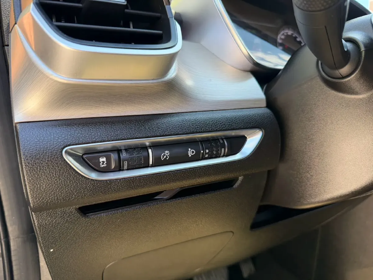 2021 Geely Coolray 1.4T 141HP L4 6DCT,autocango,china used car exporter,china ev exporter,chinese used car exporter,chinese used ev exporter
