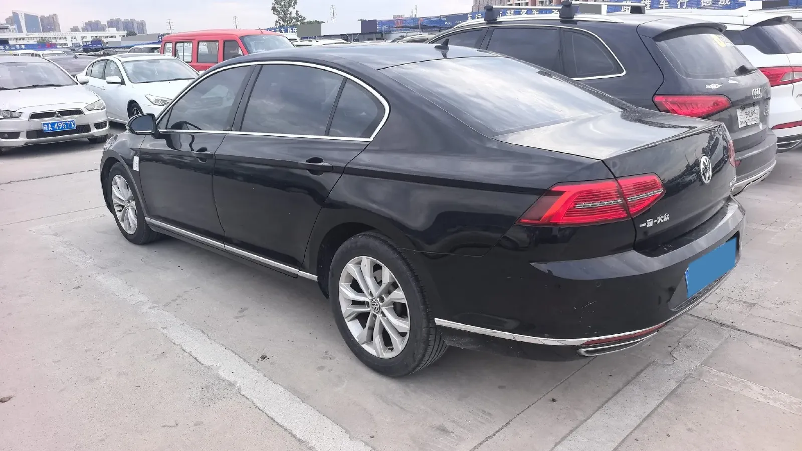 2019 Volkswagen Magotan 2.0T 186HP L4 7DCT,autocango,china used car exporter,china ev exporter,chinese used car exporter,chinese used ev exporter