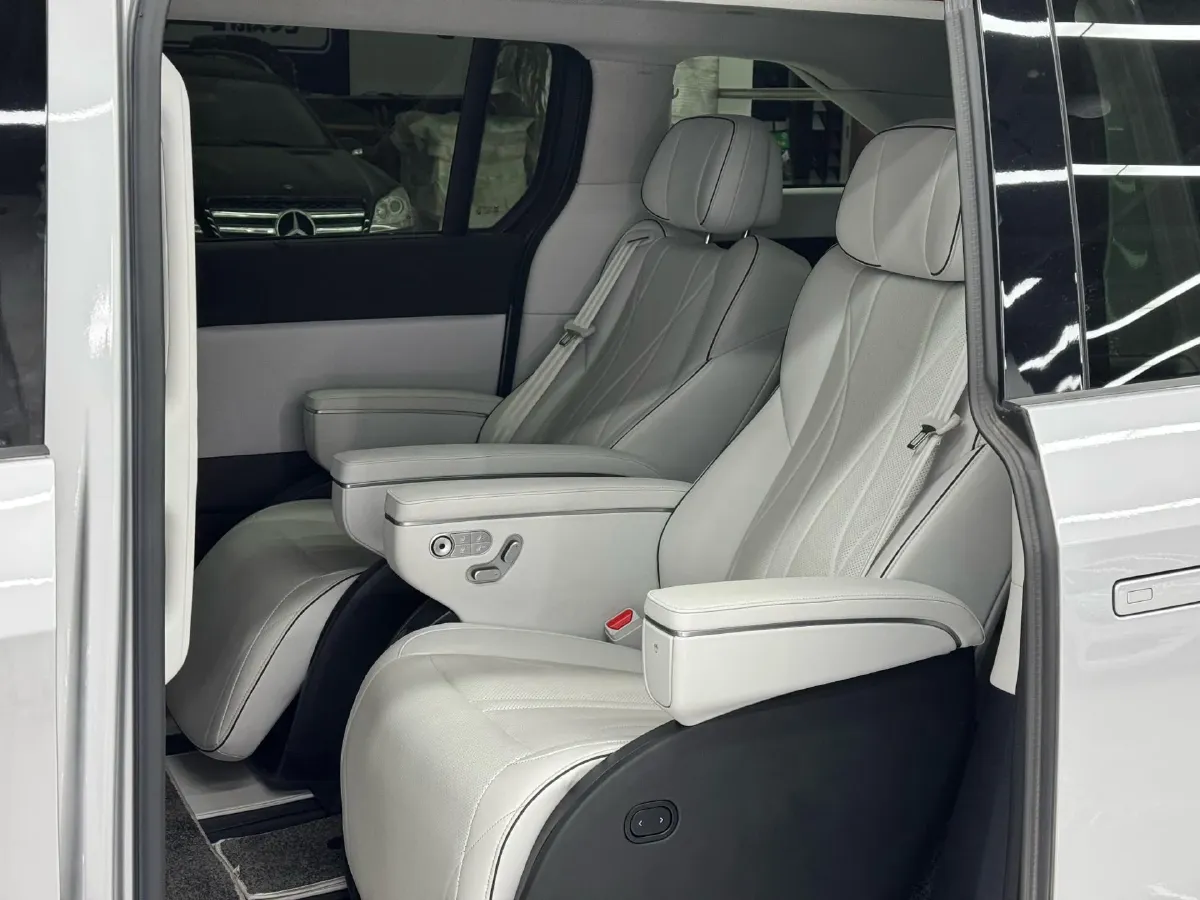 2024 Xpeng X9 BEV 101.5KWH,autocango,china used car exporter,china ev exporter,chinese used car exporter,chinese used ev exporter