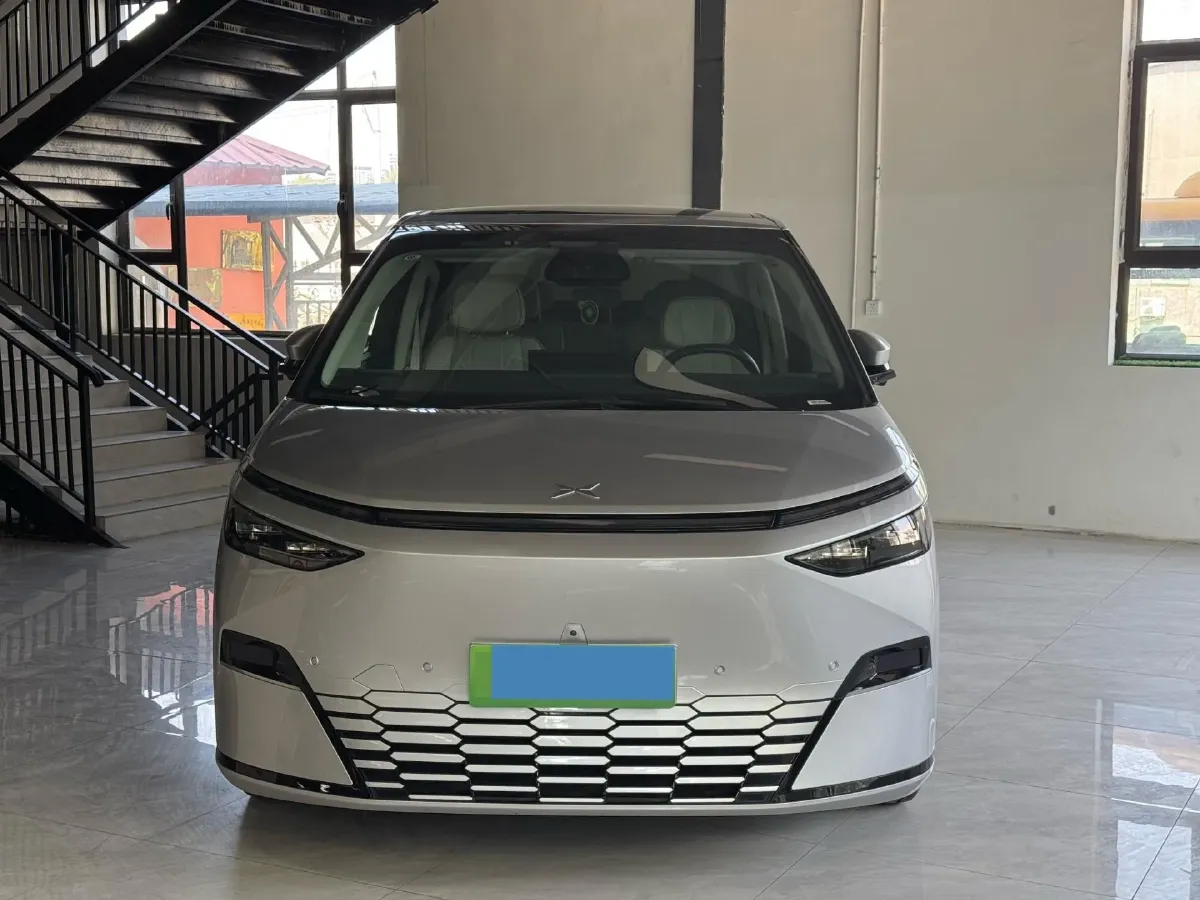2024 Xpeng X9 BEV 101.5KWH,autocango,china used car exporter,china ev exporter,chinese used car exporter,chinese used ev exporter