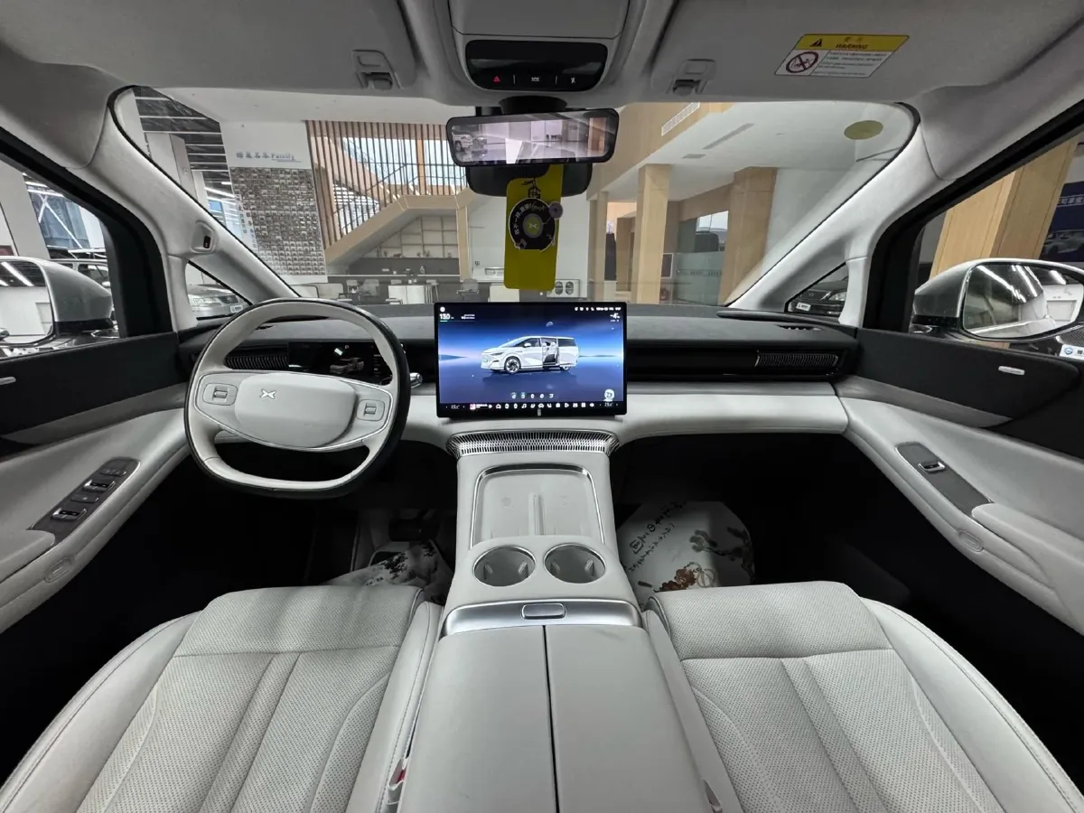 2024 Xpeng X9 BEV 101.5KWH,autocango,china used car exporter,china ev exporter,chinese used car exporter,chinese used ev exporter
