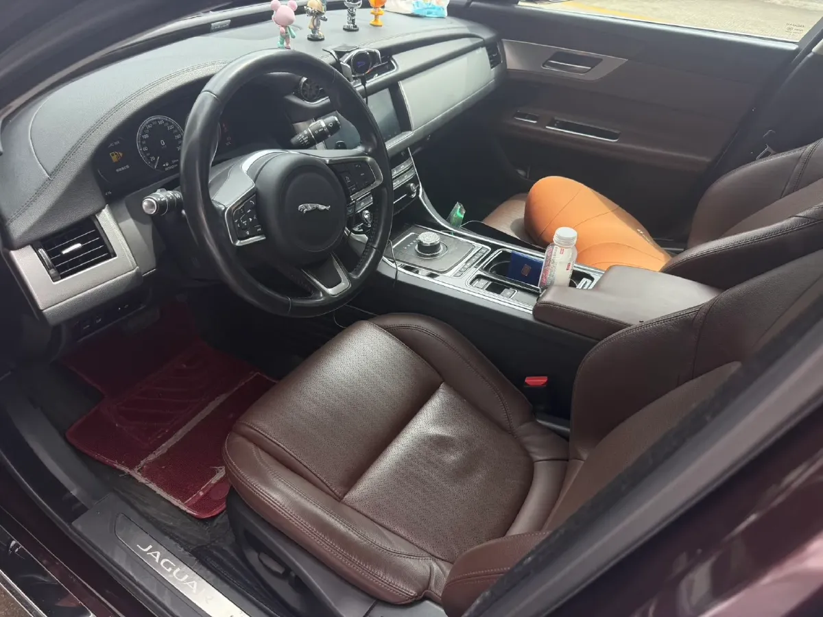 2019 Jaguar XFL 2.0T 250HP L4 8AT,autocango,china used car exporter,china ev exporter,chinese used car exporter,chinese used ev exporter