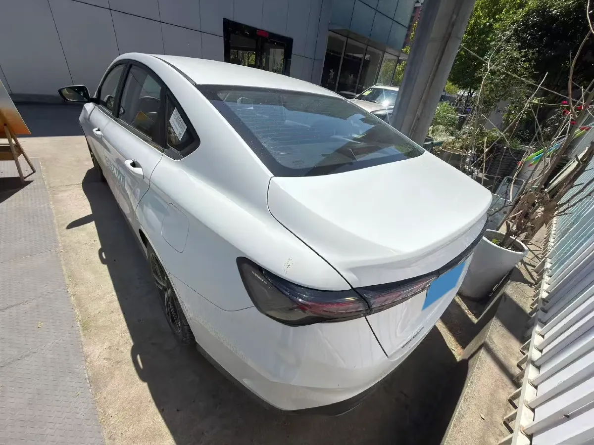 2022 Geely Binray 1.5T 181HP L4 7DCT,autocango,china used car exporter,china ev exporter,chinese used car exporter,chinese used ev exporter