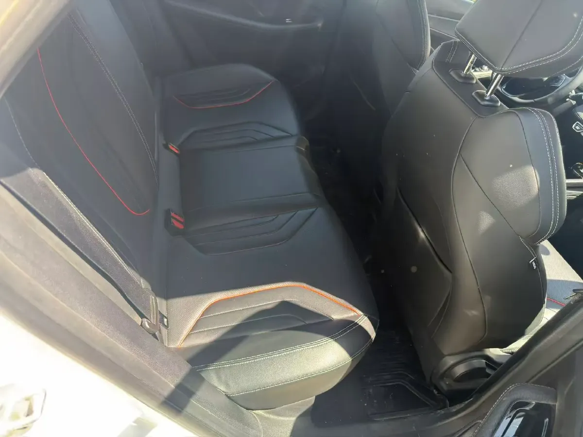 2022 Geely Binray 1.5T 181HP L4 7DCT,autocango,china used car exporter,china ev exporter,chinese used car exporter,chinese used ev exporter