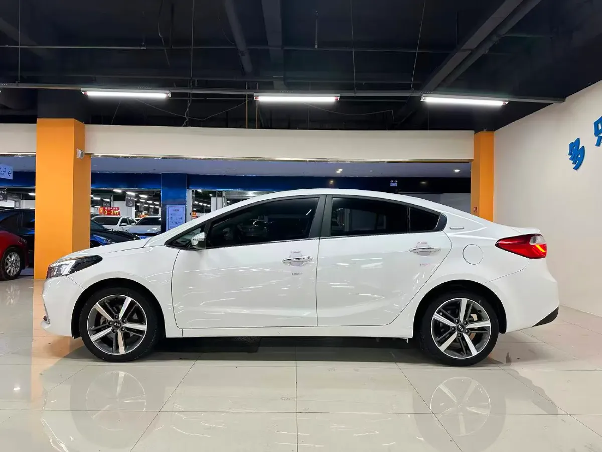 2017 Kia K3 1.6L 128HP L4 6AT,autocango,china used car exporter,china ev exporter,chinese used car exporter,chinese used ev exporter