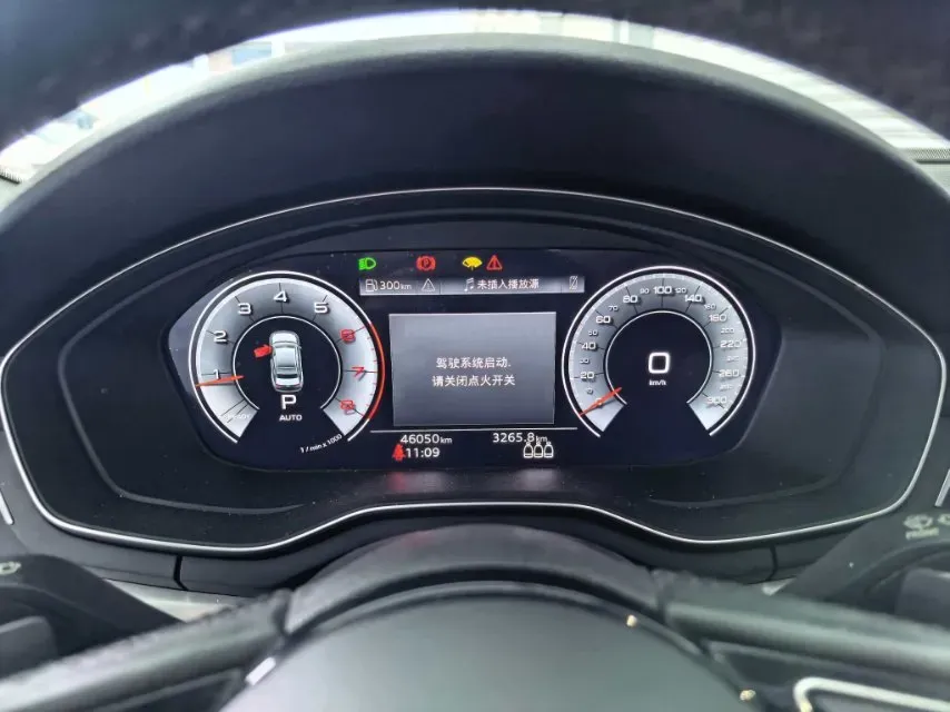 2022 Audi A4L 2.0T 190HP L4 7DCT,autocango,china used car exporter,china ev exporter,chinese used car exporter,chinese used ev exporter