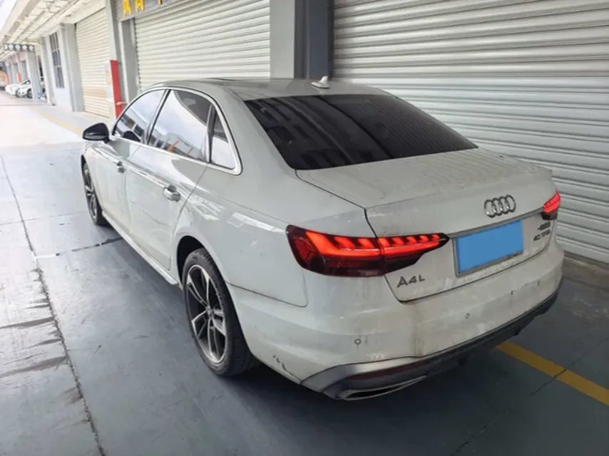 2022 Audi A4L 2.0T 190HP L4 7DCT,autocango,china used car exporter,china ev exporter,chinese used car exporter,chinese used ev exporter