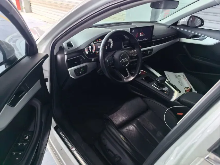 2022 Audi A4L 2.0T 190HP L4 7DCT,autocango,china used car exporter,china ev exporter,chinese used car exporter,chinese used ev exporter
