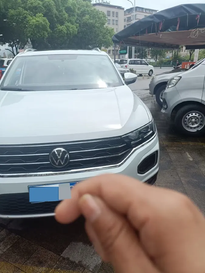 2021 Volkswagen T-Roc 1.4T 150HP L4 7DCT,autocango,china used car exporter,china ev exporter,chinese used car exporter,chinese used ev exporter