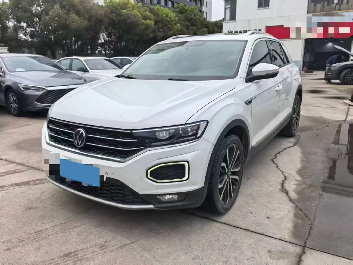 2021 Volkswagen T-Roc 1.4T 150HP L4 7DCT,autocango,china used car exporter,china ev exporter,chinese used car exporter,chinese used ev exporter