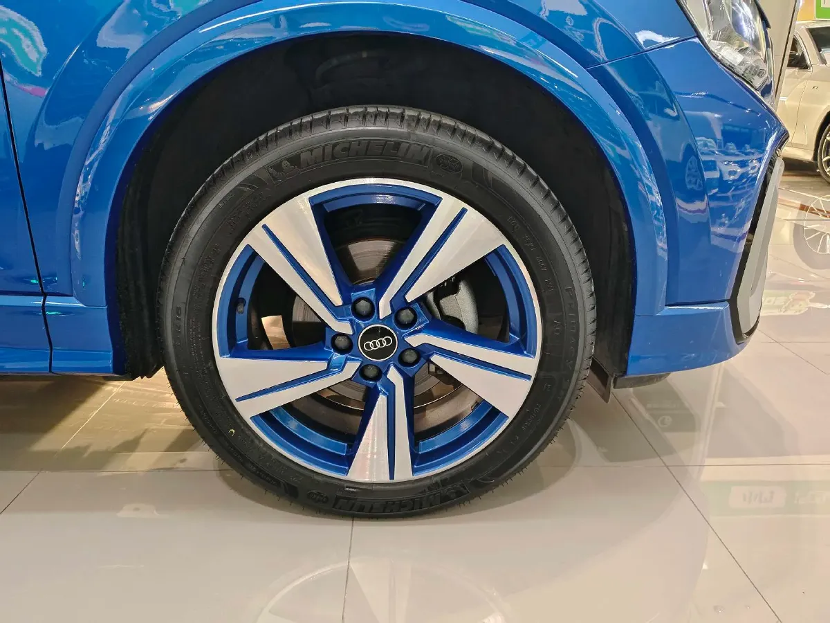 2022 Audi Q2L 1.4T 150HP L4 7DCT,autocango,china used car exporter,china ev exporter,chinese used car exporter,chinese used ev exporter