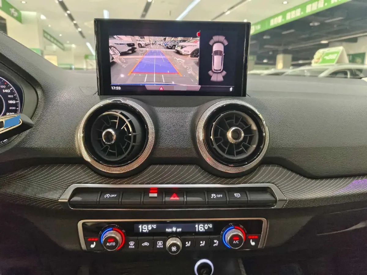 2022 Audi Q2L 1.4T 150HP L4 7DCT,autocango,china used car exporter,china ev exporter,chinese used car exporter,chinese used ev exporter