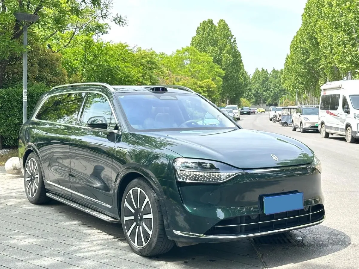 2024 AITO AITO M9 1.5T 152HP L4 REEV 42KWH,autocango,china used car exporter,china ev exporter,chinese used car exporter,chinese used ev exporter