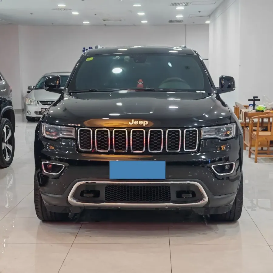 2017 Jeep Grand Cherokee 3.0L 234HP V6 8AT,autocango,china used car exporter,china ev exporter,chinese used car exporter,chinese used ev exporter