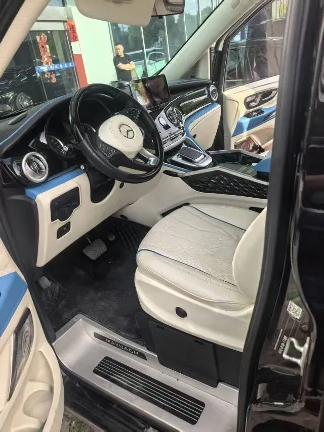 2023 Mercedes-Benz Vito 2.0T 211HP L4 9AT,autocango,china used car exporter,china ev exporter,chinese used car exporter,chinese used ev exporter