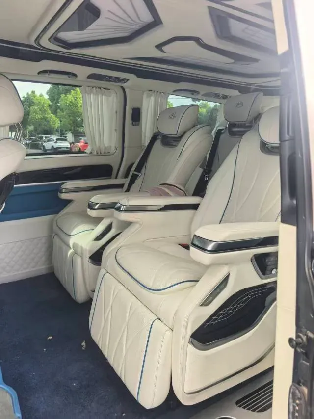 2023 Mercedes-Benz Vito 2.0T 211HP L4 9AT,autocango,china used car exporter,china ev exporter,chinese used car exporter,chinese used ev exporter