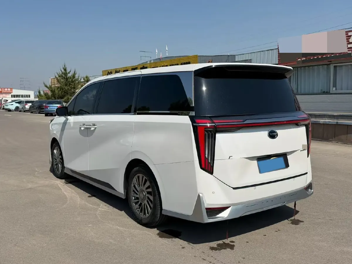 2023 GAC Trumpchi M8 2.0T 190HP L4 E-CVT Hybrid,autocango,china used car exporter,china ev exporter,chinese used car exporter,chinese used ev exporter