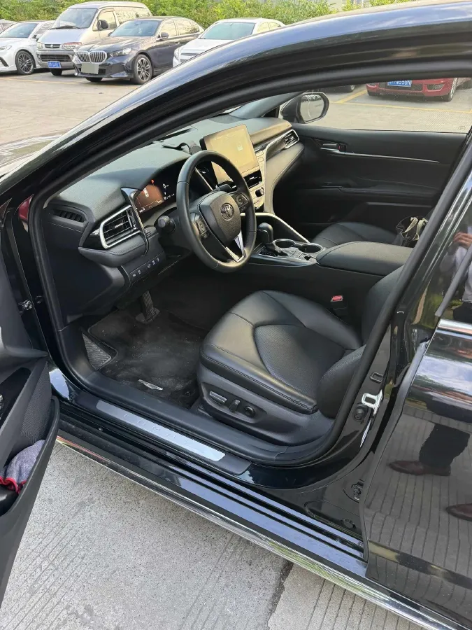 2021 Toyota Camry 2.5L 209HP L4 8AT,autocango,china used car exporter,china ev exporter,chinese used car exporter,chinese used ev exporter