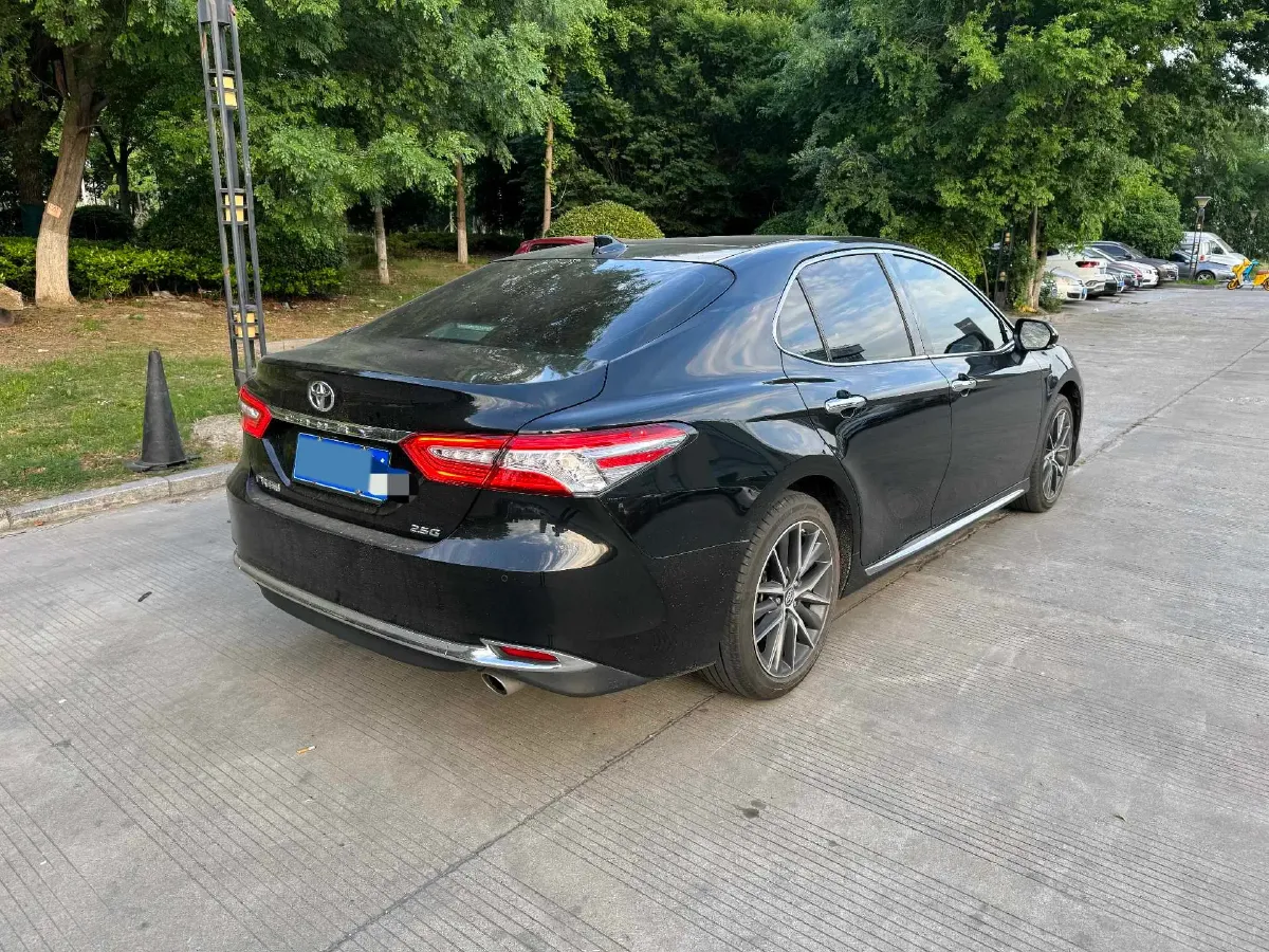 2021 Toyota Camry 2.5L 209HP L4 8AT,autocango,china used car exporter,china ev exporter,chinese used car exporter,chinese used ev exporter