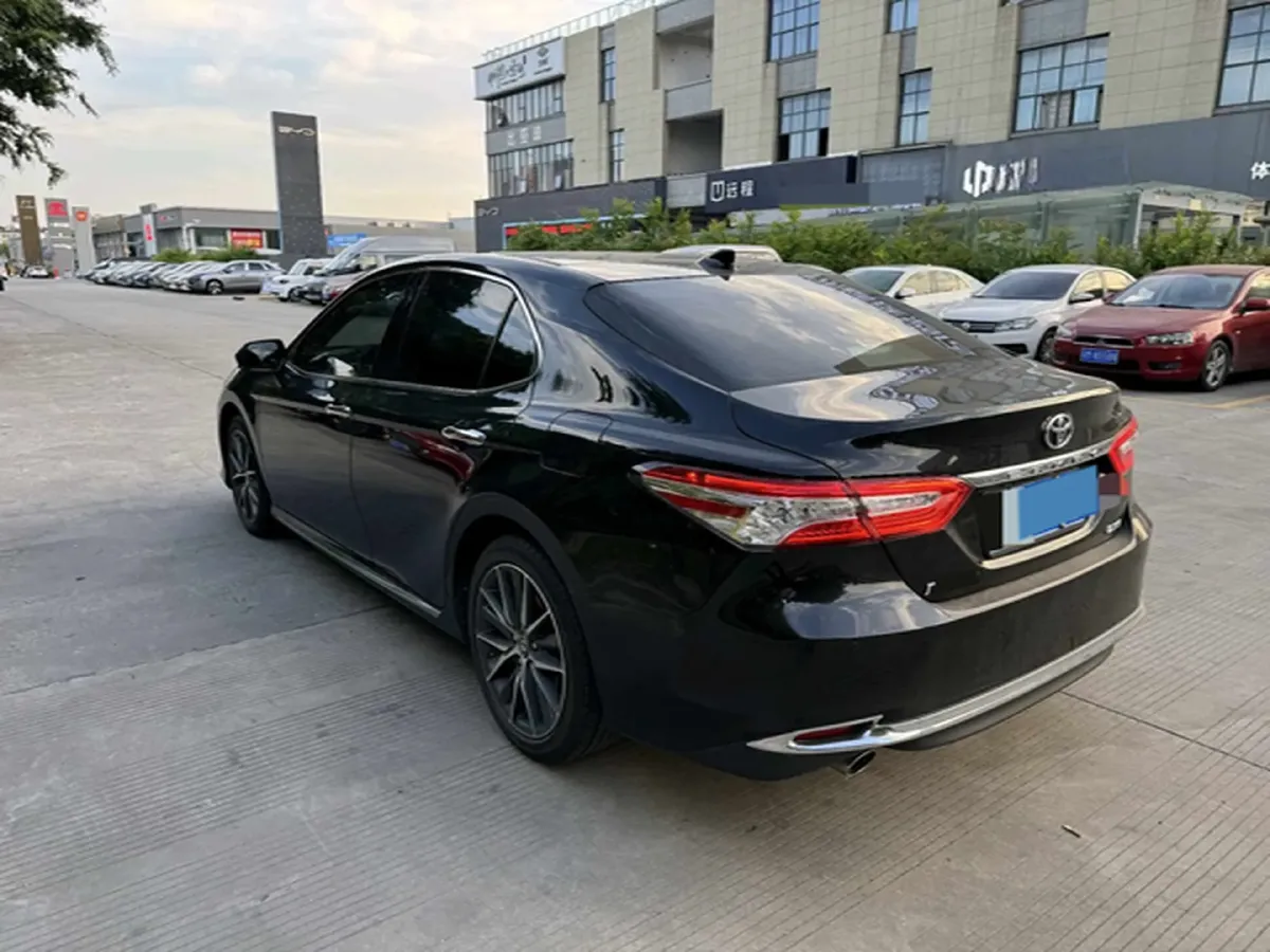 2021 Toyota Camry 2.5L 209HP L4 8AT,autocango,china used car exporter,china ev exporter,chinese used car exporter,chinese used ev exporter