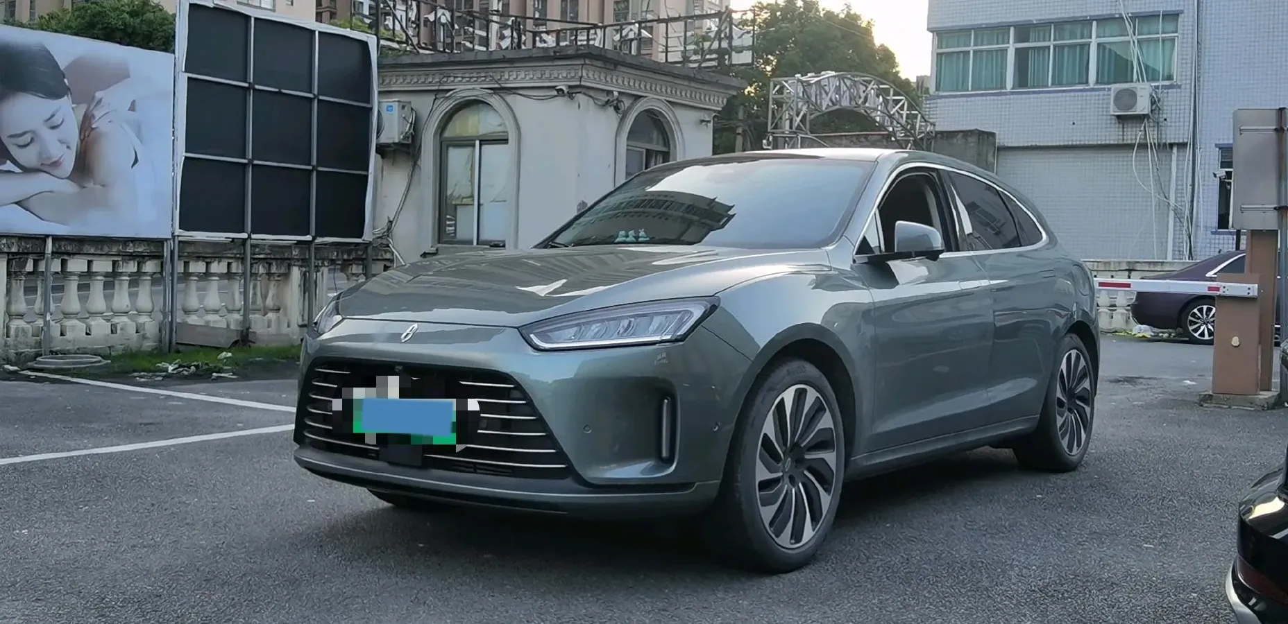 2022 JMC YuHu 7 2.0T 141HP L4 8AT,autocango,china used car exporter,china ev exporter,chinese used car exporter,chinese used ev exporter