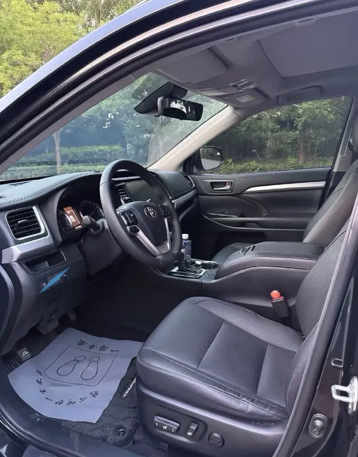 2019 HanTeng V7 1.5T 156HP L4 6AT,autocango,china used car exporter,china ev exporter,chinese used car exporter,chinese used ev exporter