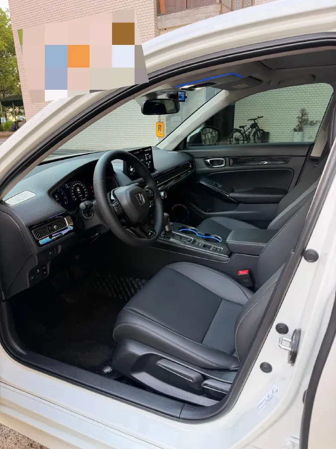 2025 Honda Civic 1.5T 182HP L4 CVT,autocango,china used car exporter,china ev exporter,chinese used car exporter,chinese used ev exporter