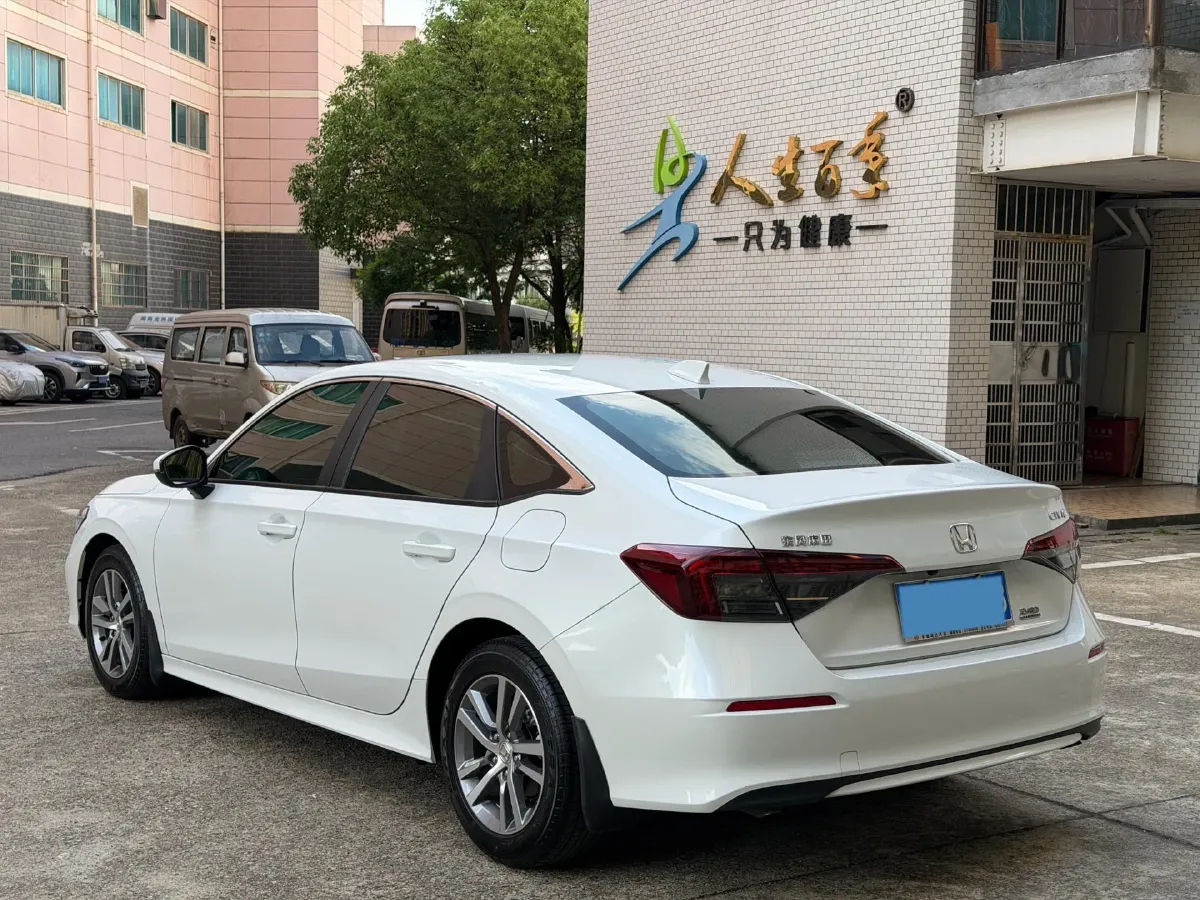 2025 Honda Civic 1.5T 182HP L4 CVT,autocango,china used car exporter,china ev exporter,chinese used car exporter,chinese used ev exporter