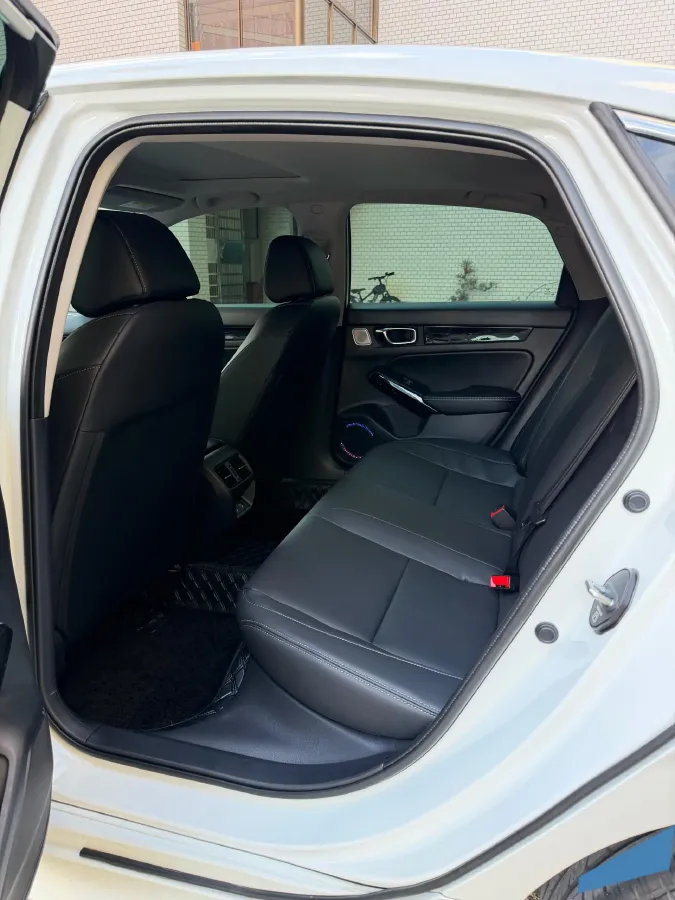 2025 Honda Civic 1.5T 182HP L4 CVT,autocango,china used car exporter,china ev exporter,chinese used car exporter,chinese used ev exporter