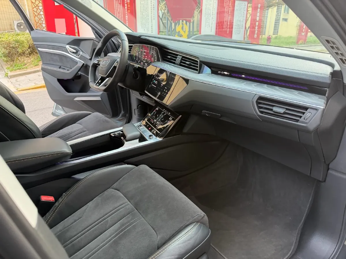 2021 Audi e-tron BEV 96.7KWH,autocango,china used car exporter,china ev exporter,chinese used car exporter,chinese used ev exporter