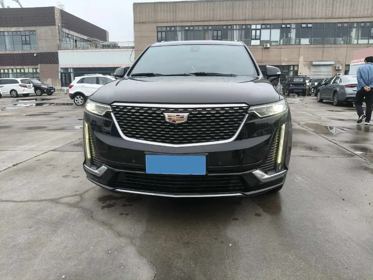 2022 Cadillac XT6 2.0T 237HP L4 9AT,autocango,china used car exporter,china ev exporter,chinese used car exporter,chinese used ev exporter