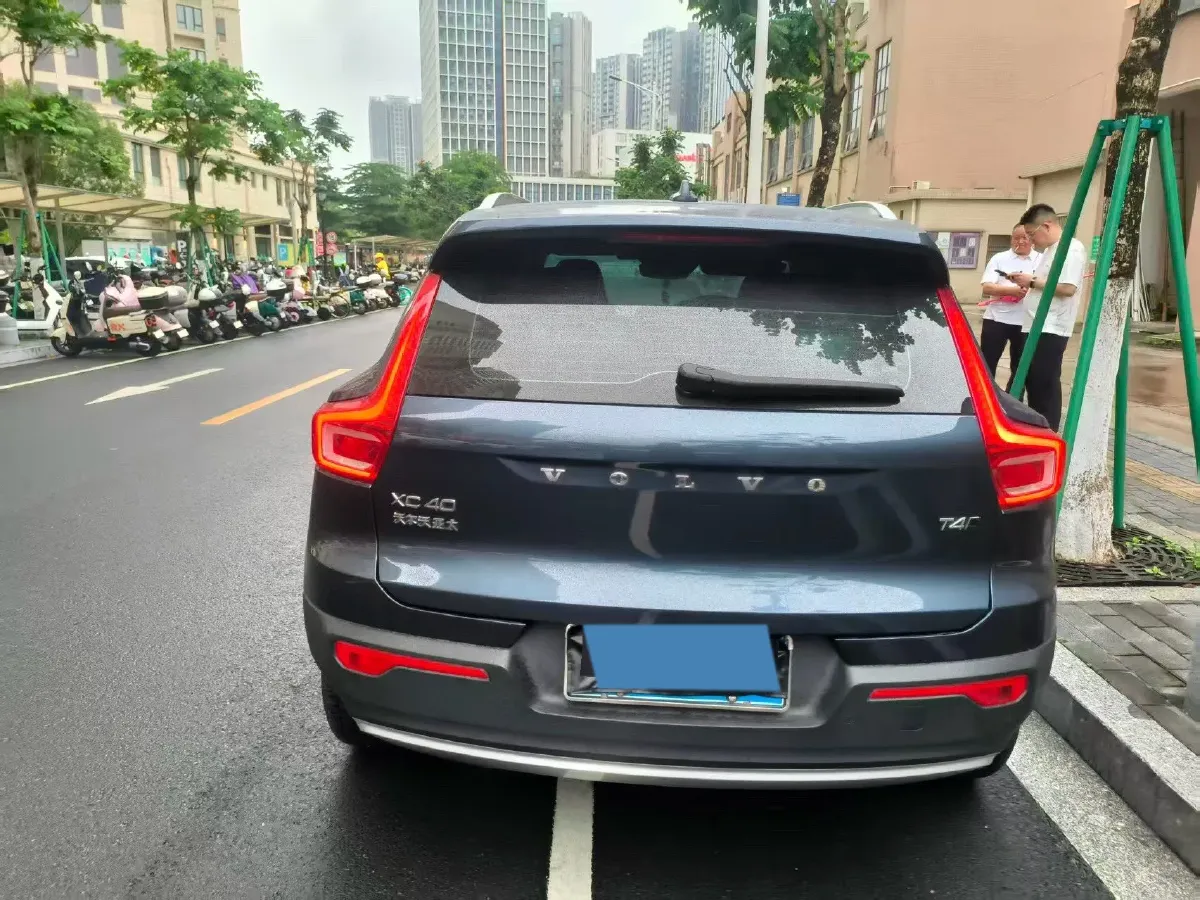 2021 Volvo XC40 2.0T 190HP L4 8AT,autocango,china used car exporter,china ev exporter,chinese used car exporter,chinese used ev exporter