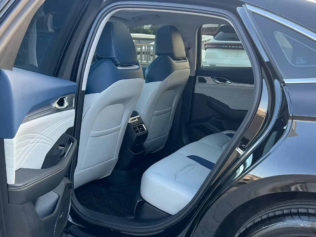 2023 Geely Preface 2.0T 190HP L4 7DCT,autocango,china used car exporter,china ev exporter,chinese used car exporter,chinese used ev exporter