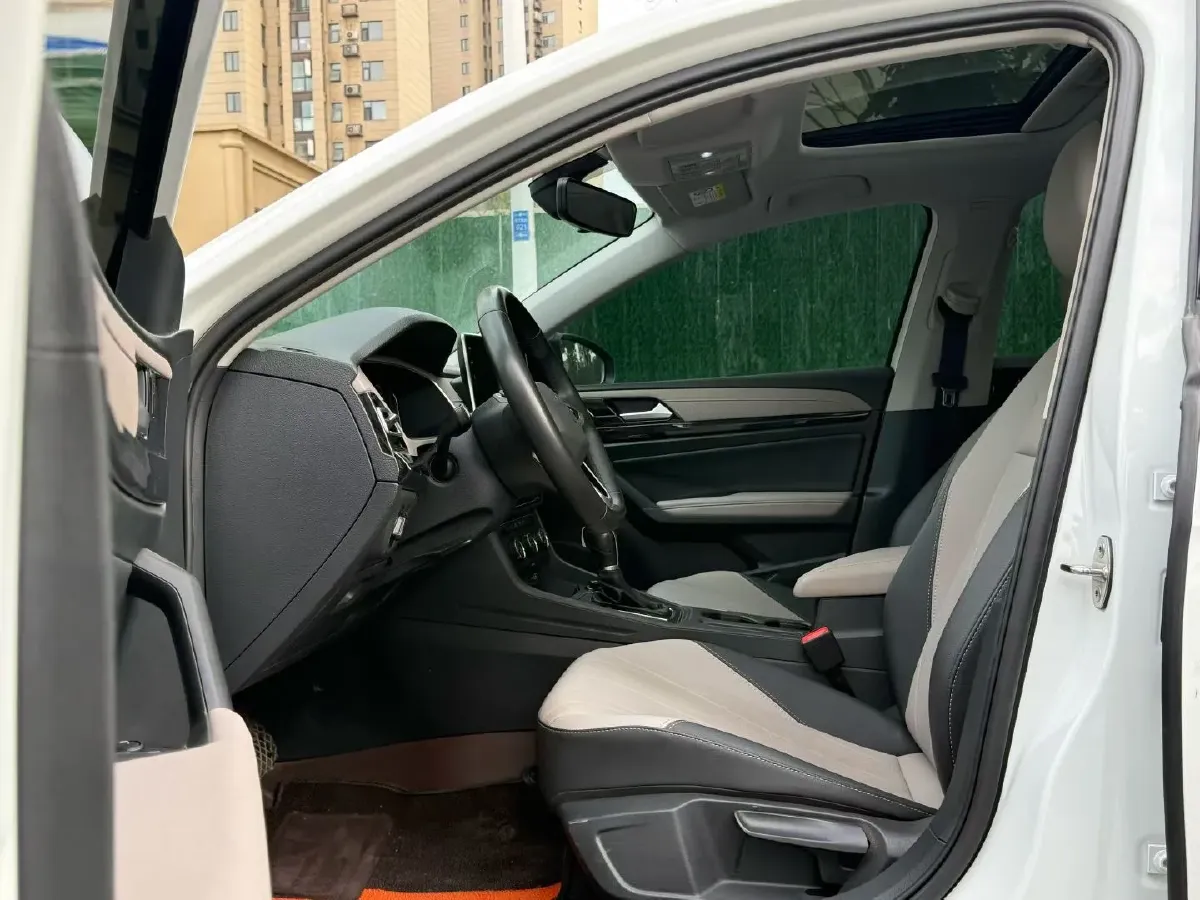 2023 Volkswagen Lavida 1.5L 113HP L4 6AT,autocango,china used car exporter,china ev exporter,chinese used car exporter,chinese used ev exporter