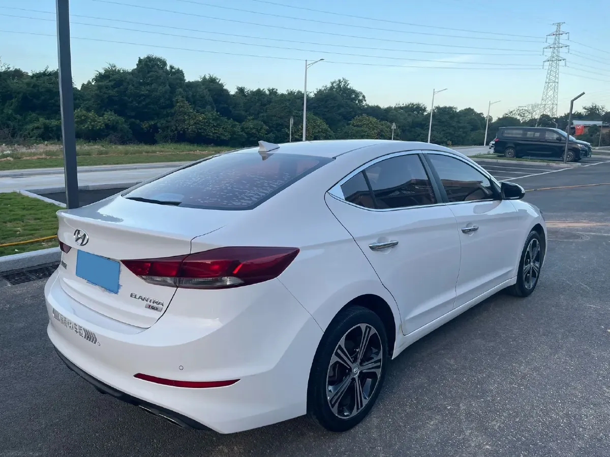 2018 Hyundai Elantra 1.4T 130HP L4 7DCT,autocango,china used car exporter,china ev exporter,chinese used car exporter,chinese used ev exporter