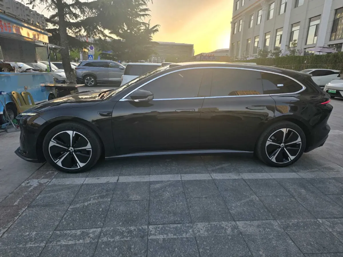 2024 NIO ET5T BEV 75KWH,autocango,china used car exporter,china ev exporter,chinese used car exporter,chinese used ev exporter