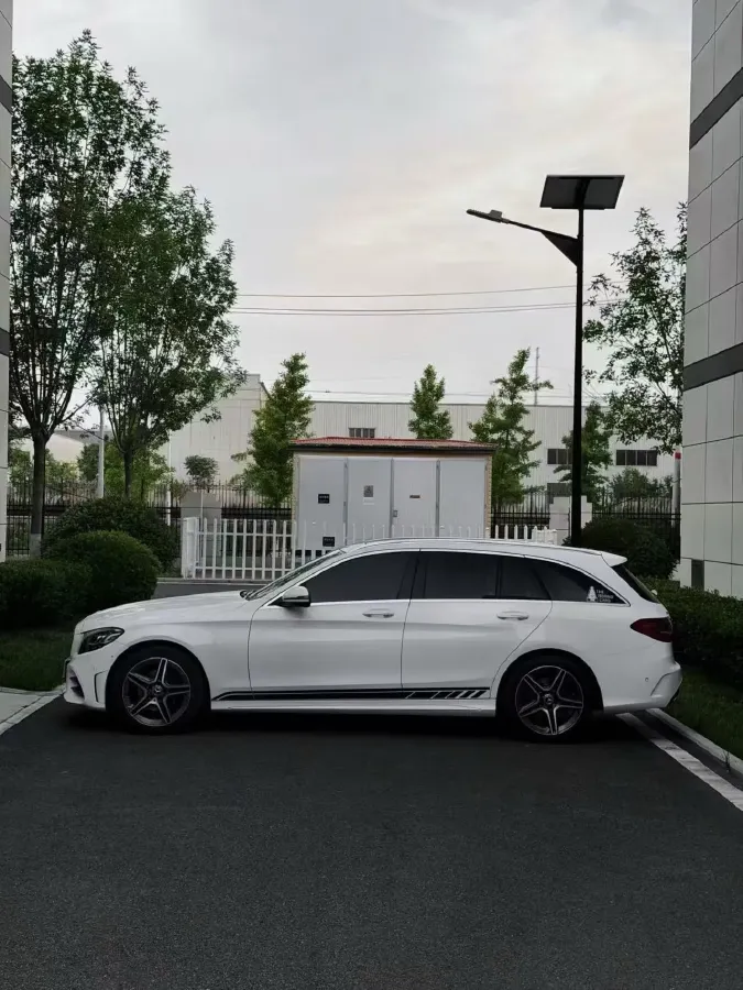 2020 Mercedes-Benz C Class 1.5T 184HP L4 9AT,autocango,china used car exporter,china ev exporter,chinese used car exporter,chinese used ev exporter