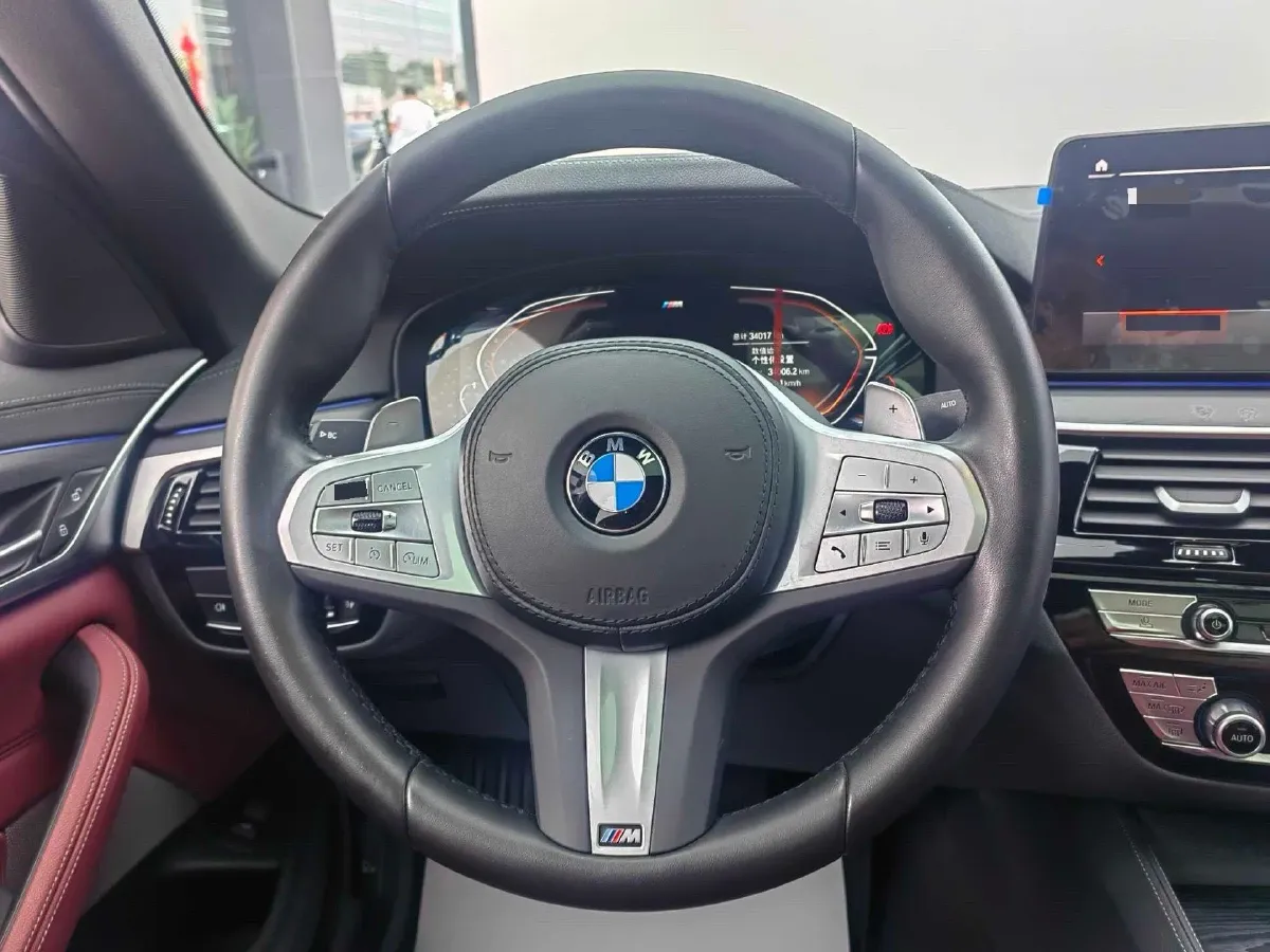 2021 BMW 5 Series 2.0T 184HP L4 8AT,autocango,china used car exporter,china ev exporter,chinese used car exporter,chinese used ev exporter