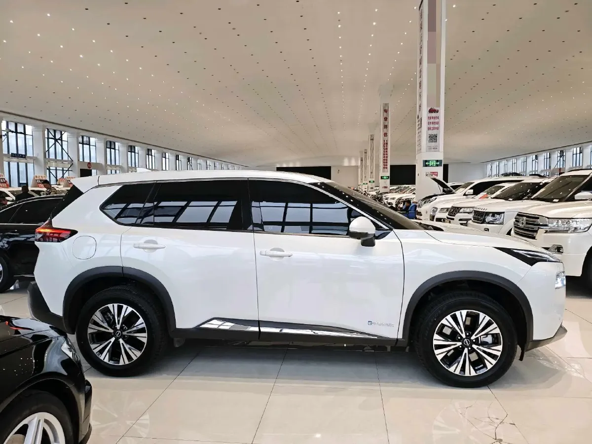 2023 Nissan X-Trail 1.5T 144HP L3 Hybrid,autocango,china used car exporter,china ev exporter,chinese used car exporter,chinese used ev exporter