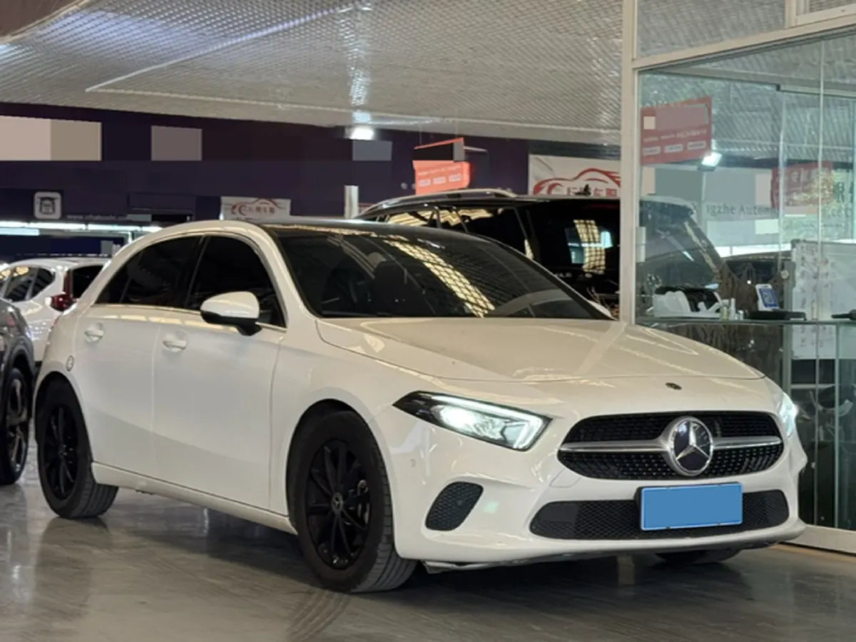 2021 Mercedes-Benz A Class 1.3T 163HP L4 7DCT,autocango,china used car exporter,china ev exporter,chinese used car exporter,chinese used ev exporter