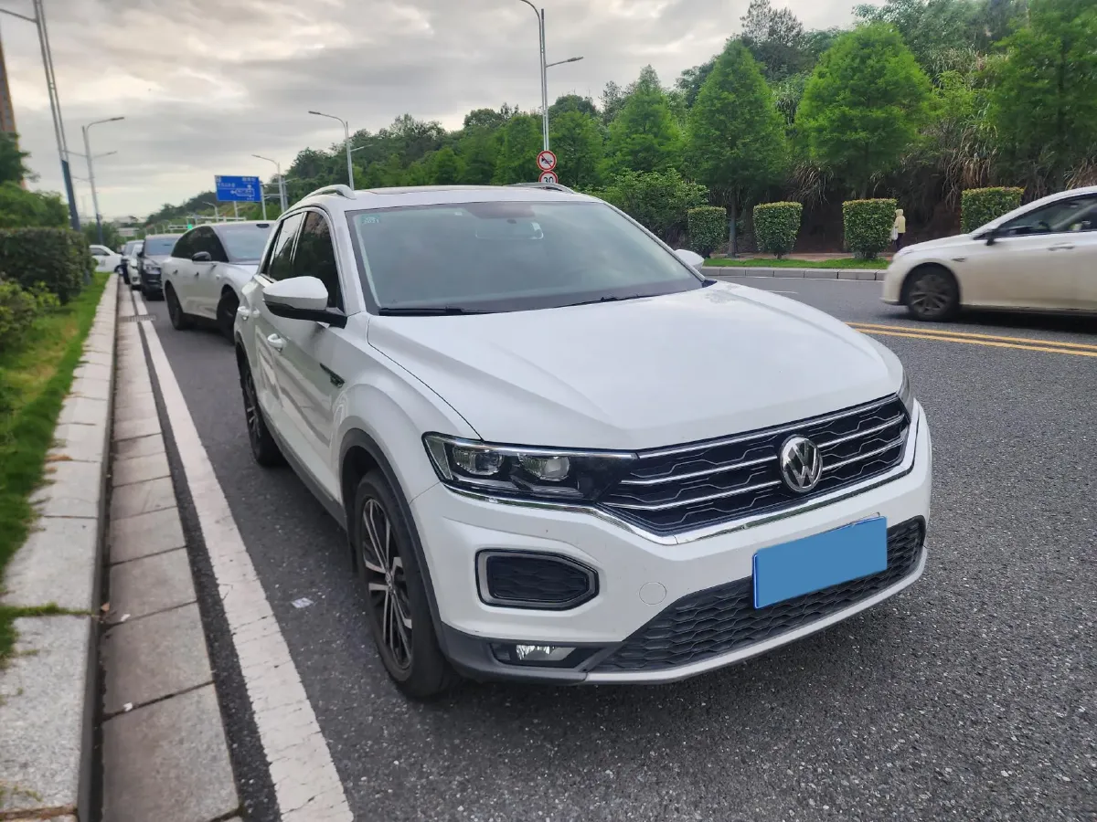 2019 Volkswagen T-Roc 1.4T 150HP L4 7DCT,autocango,china used car exporter,china ev exporter,chinese used car exporter,chinese used ev exporter