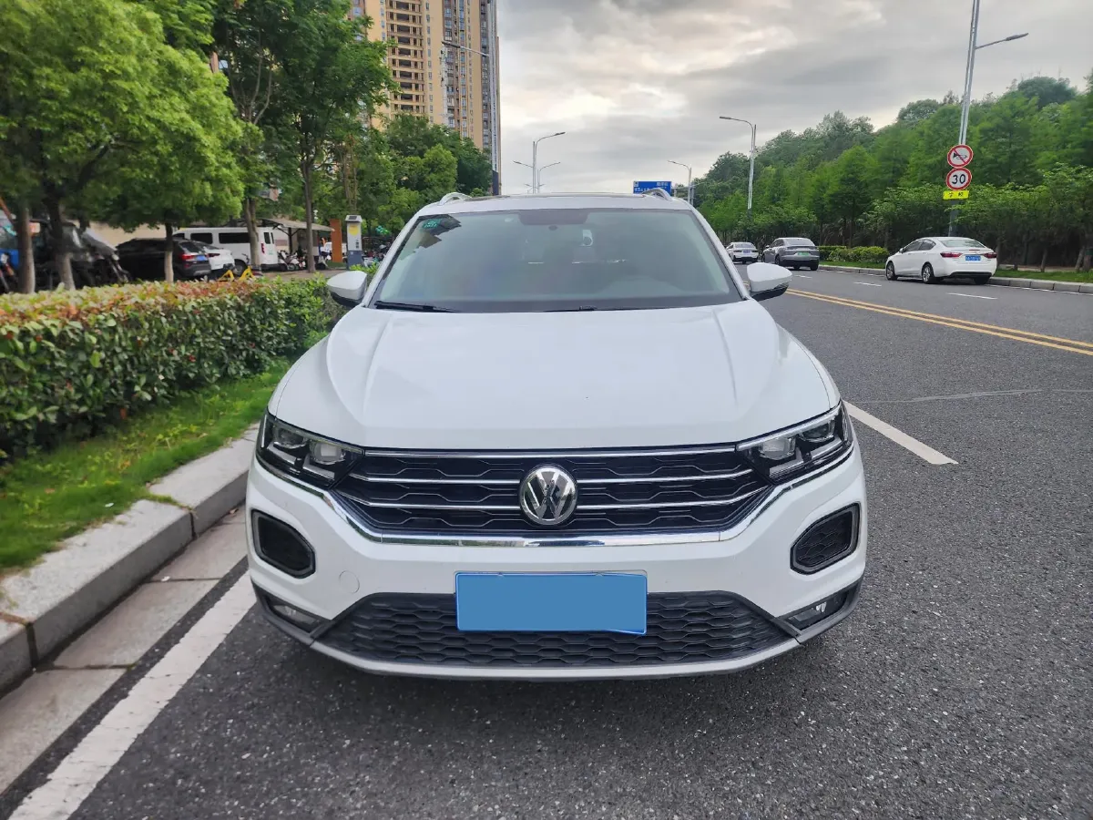 2019 Volkswagen T-Roc 1.4T 150HP L4 7DCT,autocango,china used car exporter,china ev exporter,chinese used car exporter,chinese used ev exporter