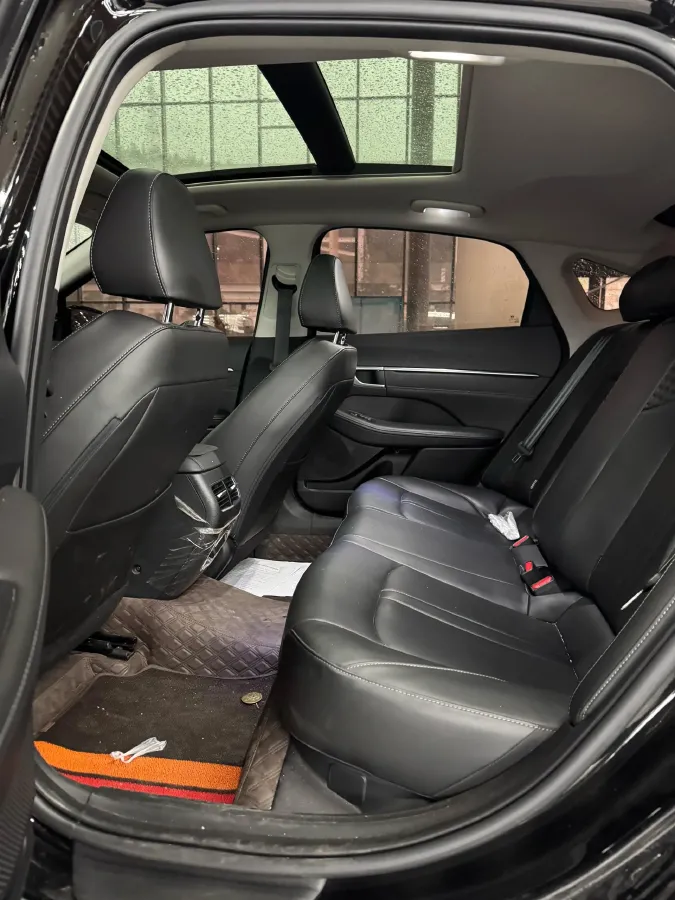 2024 Hyundai Sonata 1.5T 170HP L4 8AT,autocango,china used car exporter,china ev exporter,chinese used car exporter,chinese used ev exporter