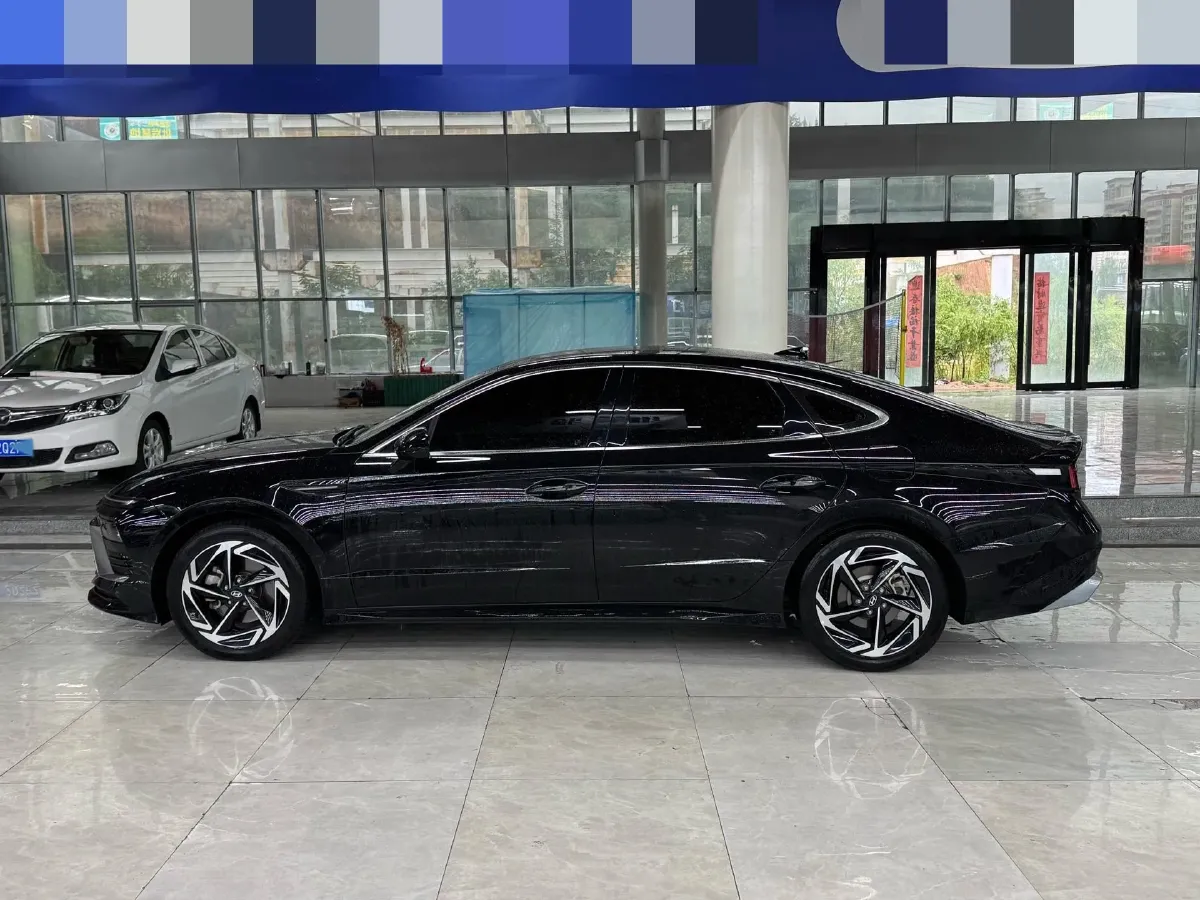 2024 Hyundai Sonata 1.5T 170HP L4 8AT,autocango,china used car exporter,china ev exporter,chinese used car exporter,chinese used ev exporter