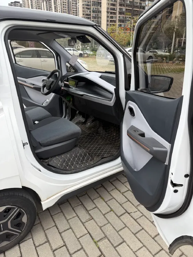 2021 WuLing Nano EV BEV 28KWH,autocango,china used car exporter,china ev exporter,chinese used car exporter,chinese used ev exporter