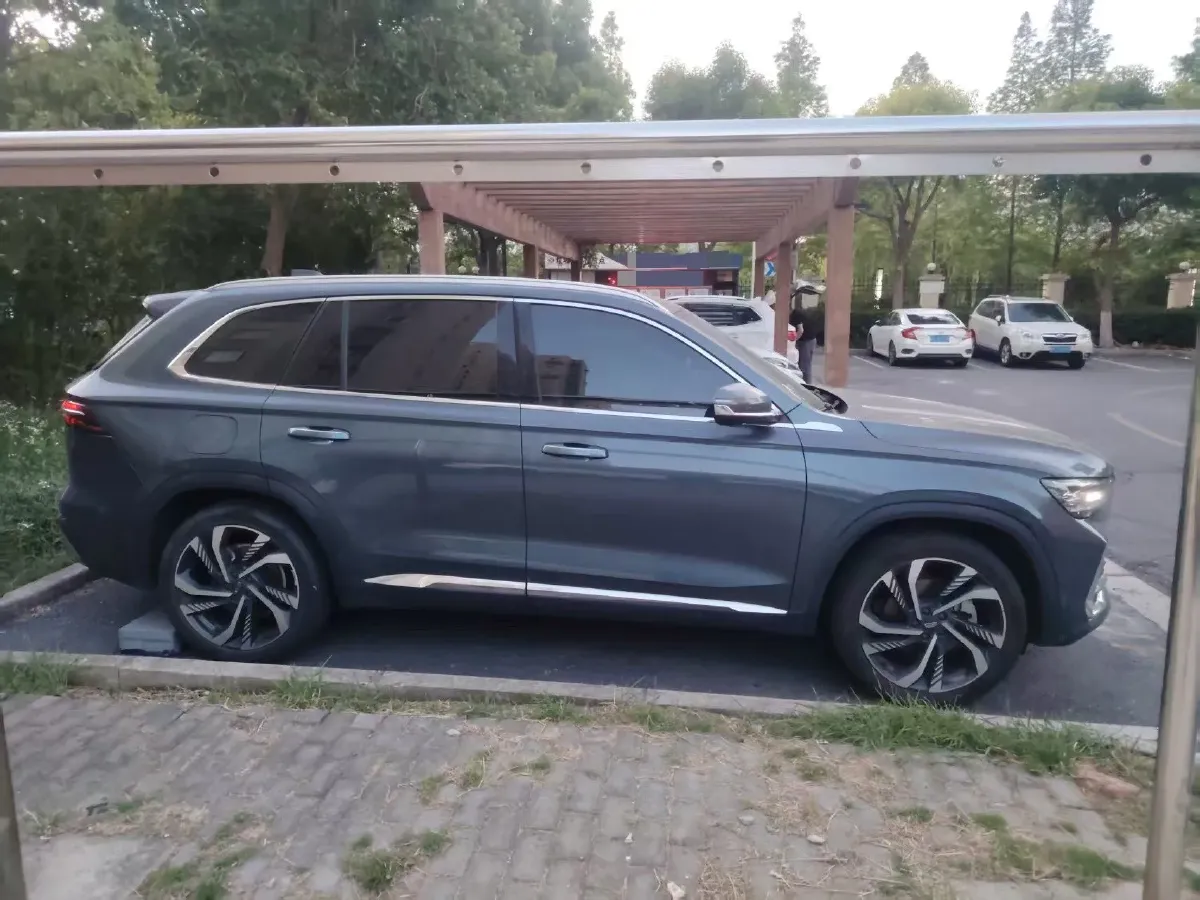 2021 Geely Monjaro 2.0T 218HP L4 7DCT,autocango,china used car exporter,china ev exporter,chinese used car exporter,chinese used ev exporter