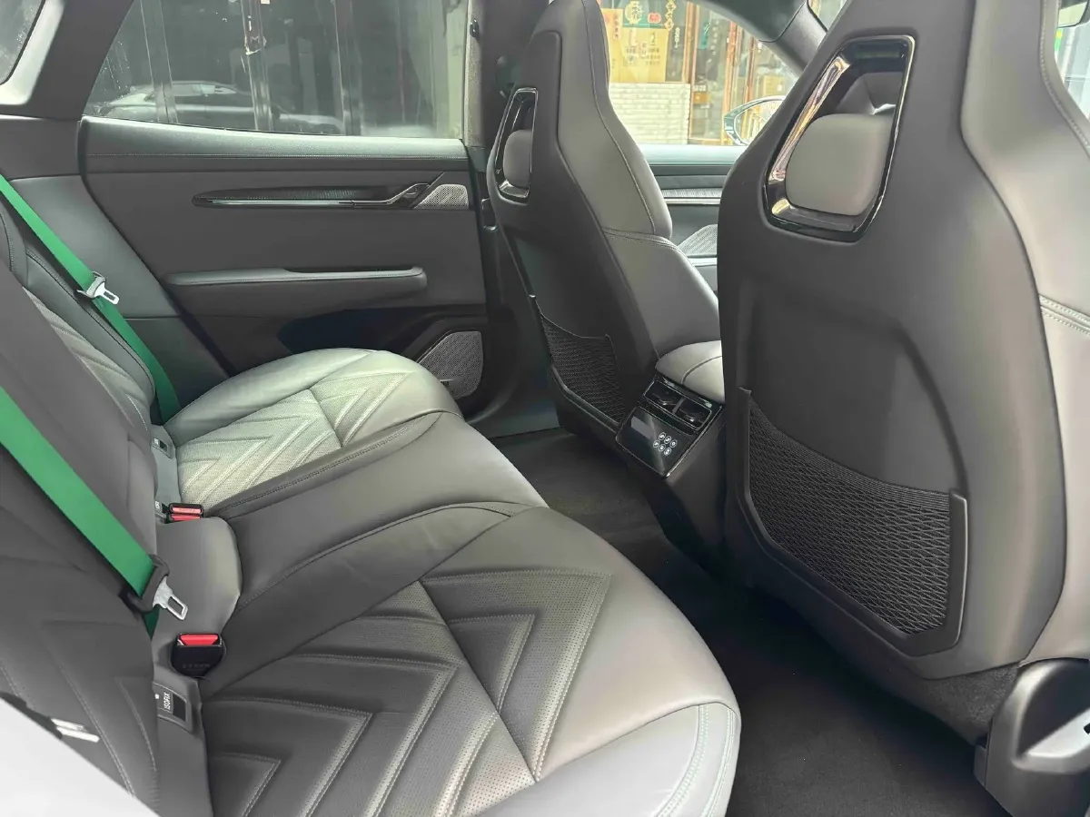2021 Zeekr 001 BEV 100KWH,autocango,china used car exporter,china ev exporter,chinese used car exporter,chinese used ev exporter