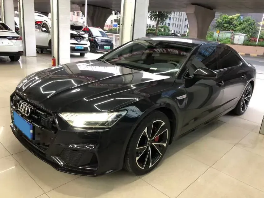 2024 Audi A7L 2.0T 245HP L4 7DCT,autocango,china used car exporter,china ev exporter,chinese used car exporter,chinese used ev exporter
